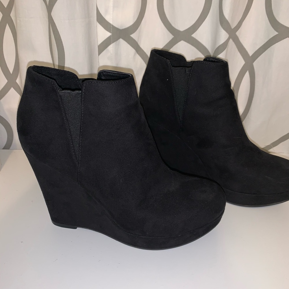 black bootie heels